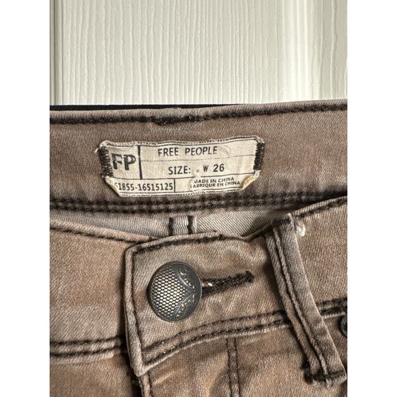Free People Women’s Jeans Size 26 Brown Skinny Stretch Denim Pants Mid Rise - Picture 3 of 7